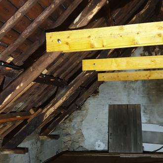 Traitement d'une charpente (faux entraits, pannes)